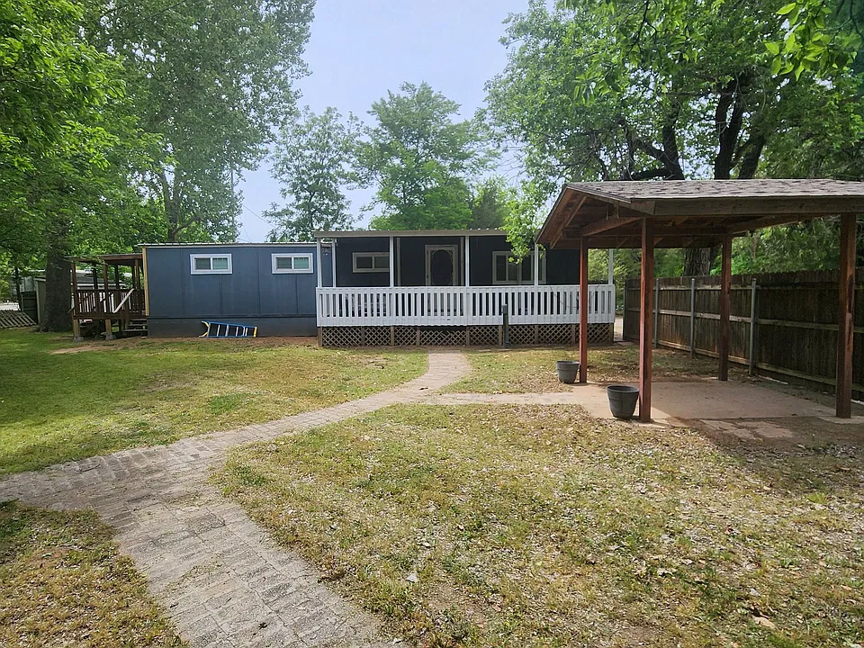 2700 N Van Buren St #96