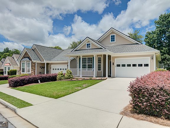 4th image of 17 Hampshire Ln