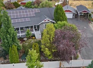 8602 N Seigle Ct, Nine Mile Falls, WA 99026