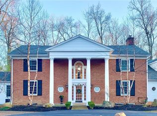 1059 Hillcreek Ln, Gates Mills, OH 44040