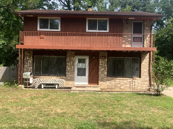 641 Colebrook Dr, Troy, MI 48083