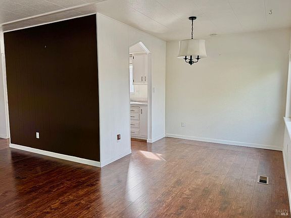 5th image of 1120 Dale Court