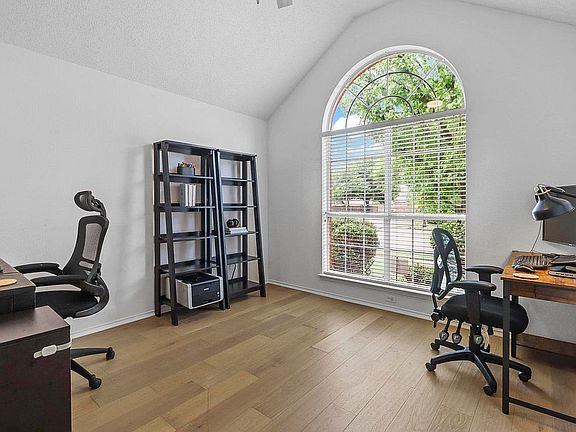 5th image of 3817 Britford Dr