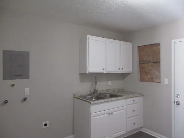 784 Terminal Ct #1 — Photo 6