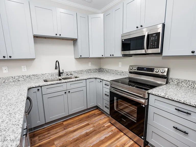 132 Macdonald Blvd — Photo 8