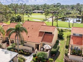 5332 Huntingwood Ct, Sarasota, FL