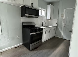 87 W 20th St #4, Bayonne, NJ 07002