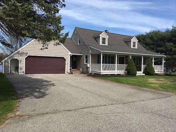 2nd image of 24 Fairview Dr