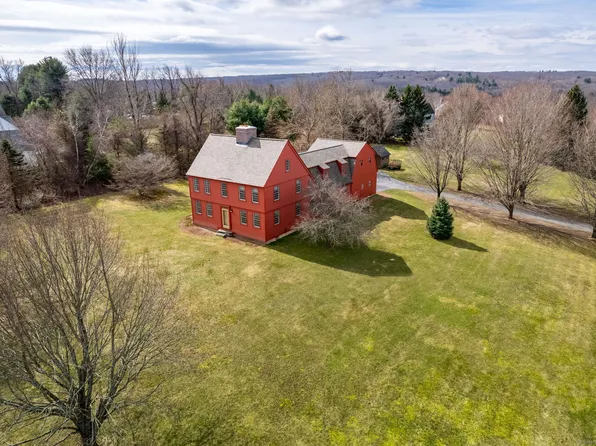 17 Meadowview Lane, New Hartford, CT 06057