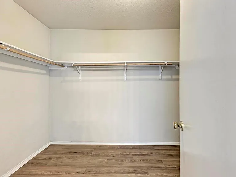 1203 Tricia Cv — Photo 23