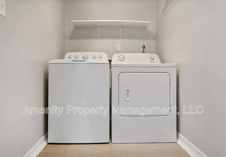 36 Old Fox Hill Rd — Photo 10