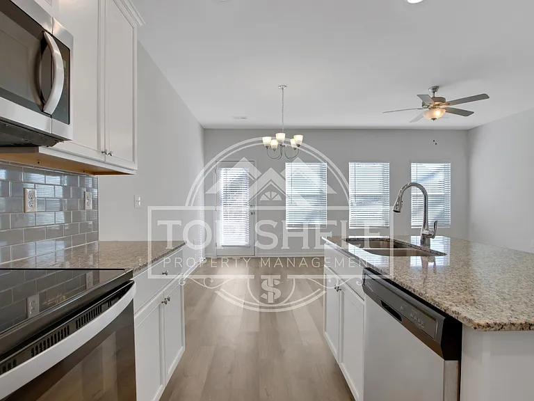 102 Jaxton St #1 — Photo 12