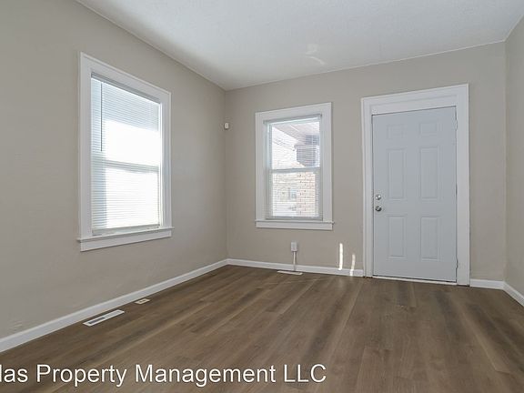 2nd image of 47 N Thorpe St