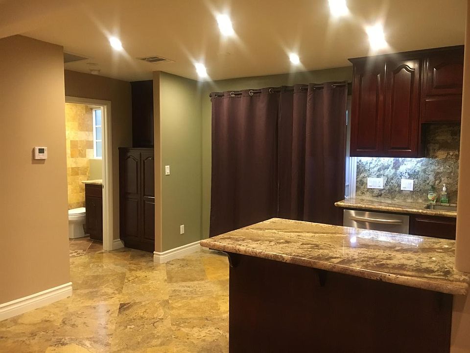 1st image of 13006 Burbank Blvd