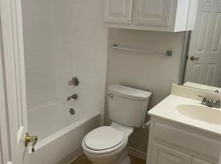 2046R Diamond Ridge Dr, Carrollton, TX 75010