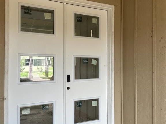 3rd image of 17404 Parkhill St