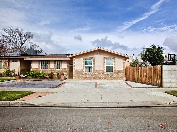 3rd image of 8152 Kester Ave