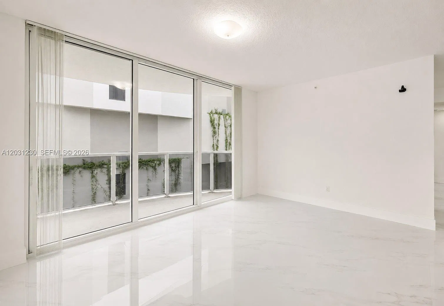 23 Biscayne Bay Condo — Photo 4