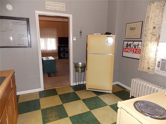 5th image of 318 E Church St