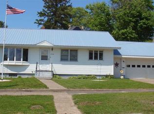 330 Cooper Ave, Hancock, MI 49930