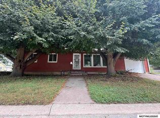 2705 S Adams Ave, Mason City, IA 50401