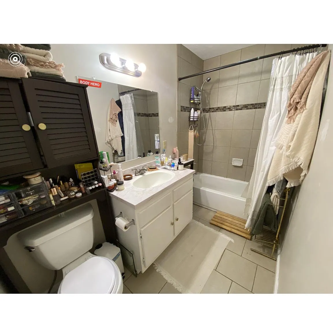3 bed, 1100 sqft, $1,700 — Photo 4