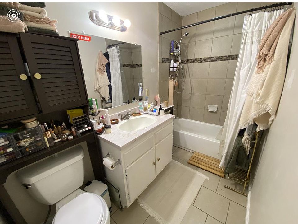 Primary suite bathroom