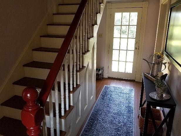 2nd image of 824 Lafayette Blvd