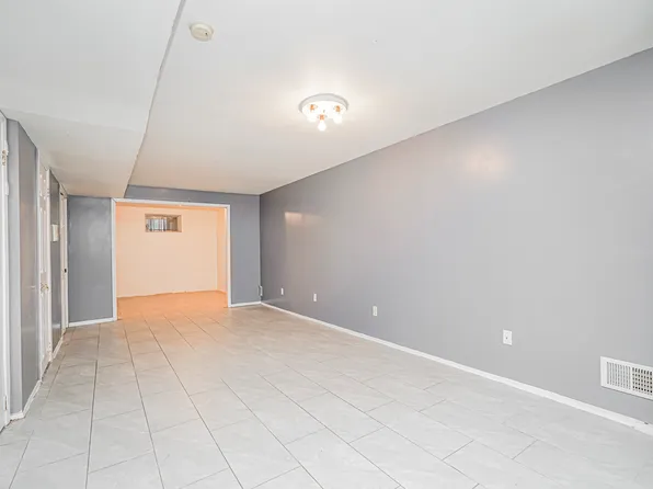 30 Westport Lane image 24 of 29