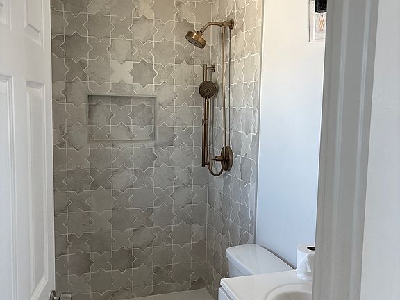 4th image of 1305 N 1st Pl