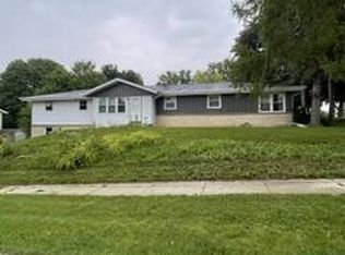 1433 Eder Ln, West Bend, WI 53095