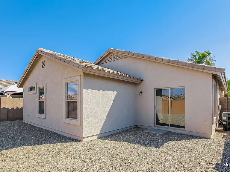 7005 S 31st Dr — Photo 14