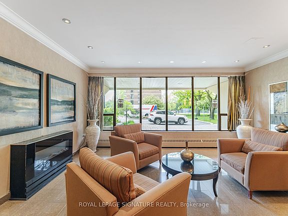 3rd image of 3170 Kirwin Ave #1003