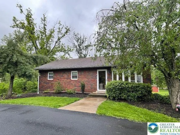 2542 Apple St, Hellertown, PA 18055