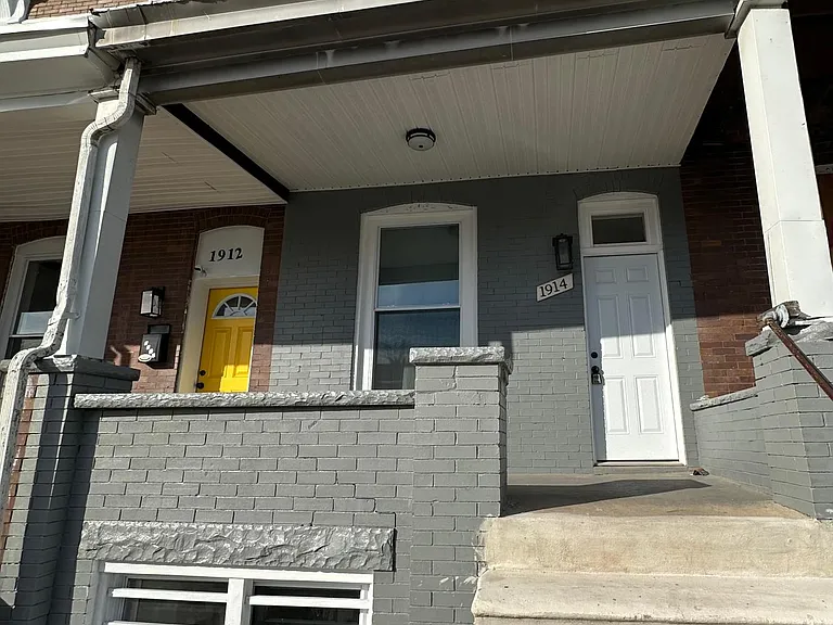 1914 E 28th St — Photo 20