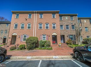 1274 S Washington St, Falls Church, VA 22046