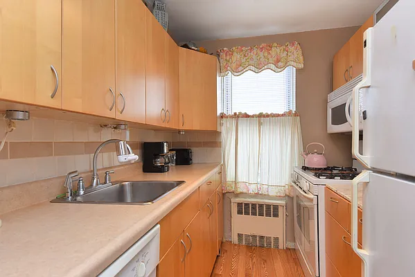 Sold by Lovett Realty, Inc. | media 7