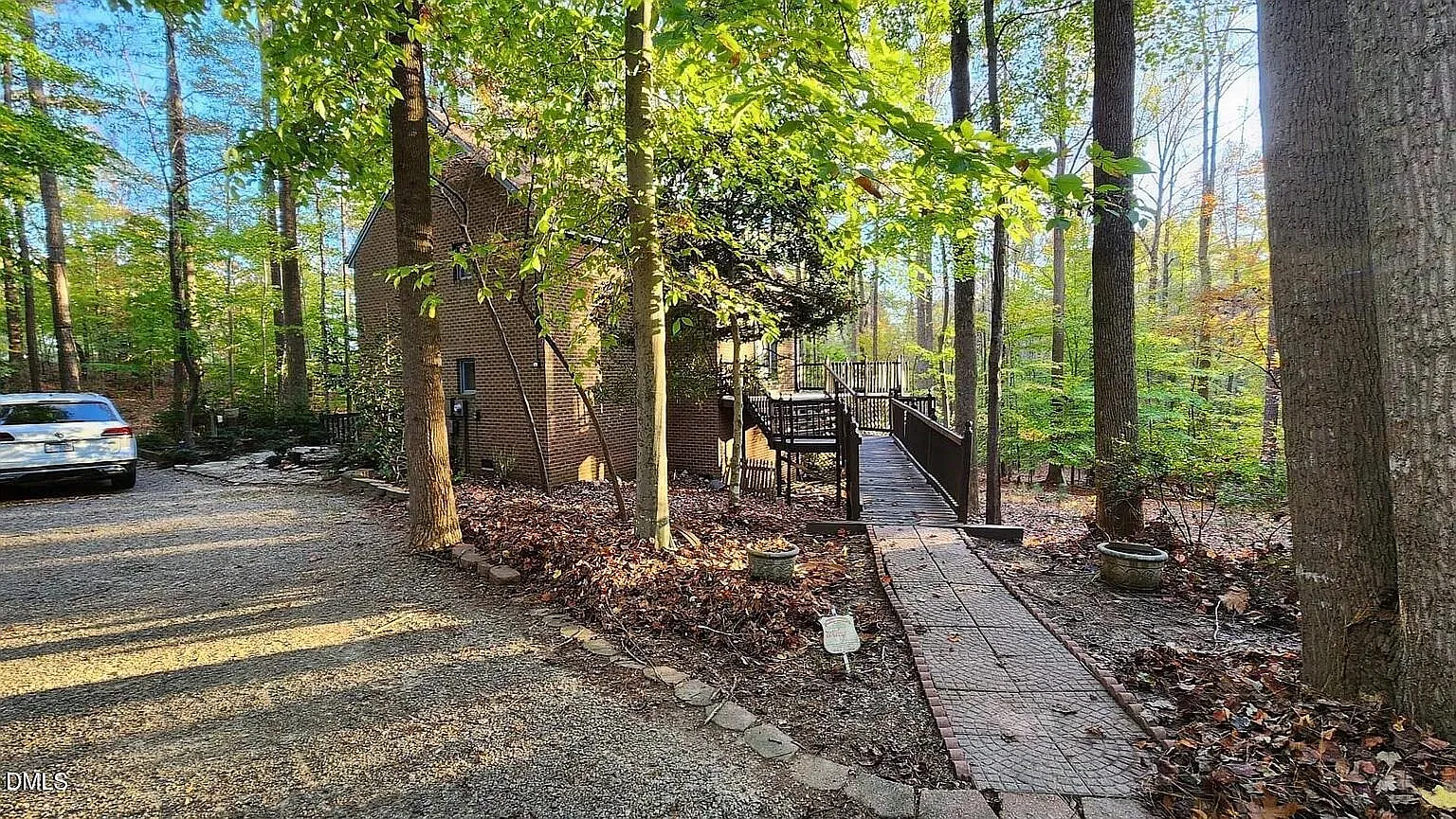 3 bed, 3.0 bath, $2,750 — Photo 4