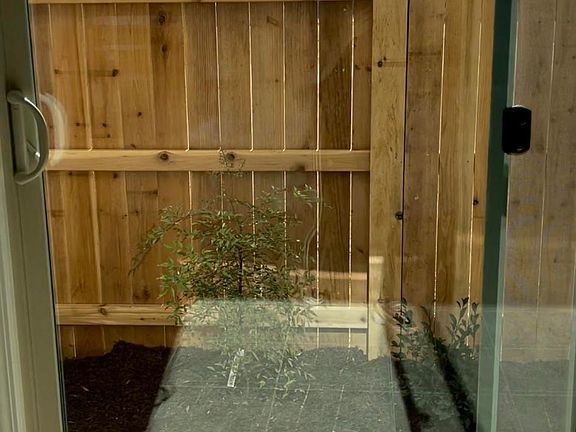 4th image of 10519 Tenor Way Elk Grv
