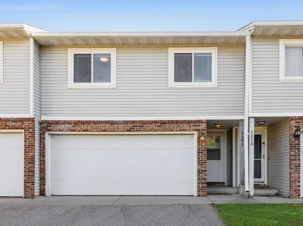 3292 78th St E, Inver Grove Heights, MN 55076