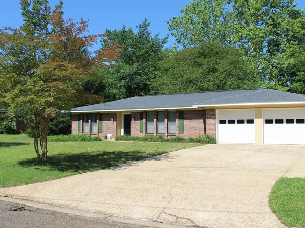 503 Spruce Ln, Starkville, MS 39759