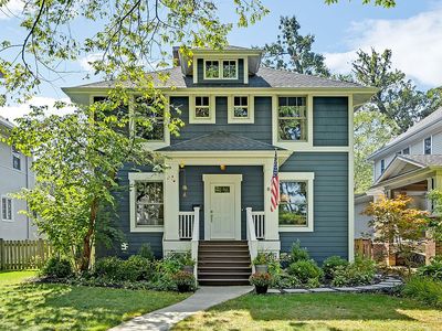 835 Oakwood Ave, Wilmette, IL, 60091