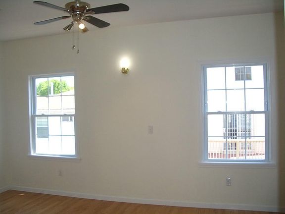 4th image of 6 Holmes Ave APT 1