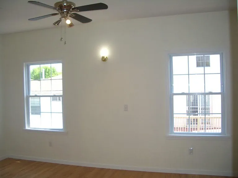 6 Holmes Ave #1 — Photo 4