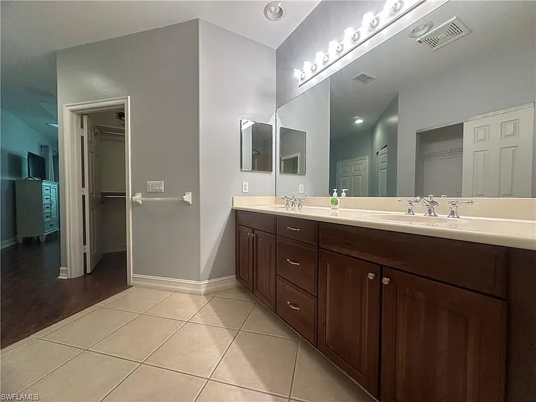 2004 Tarpon Bay Dr N #201 — Photo 21