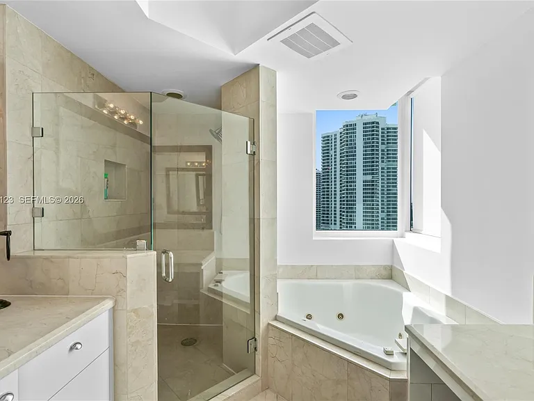 19400 Turnberry Way #1731 — Photo 19