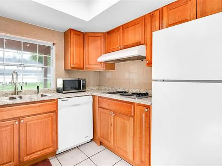 14780 SW 139th Ct — Photo 17