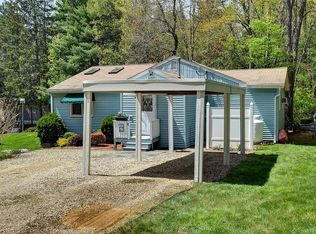 8 Brandon St, Holland, MA 01521