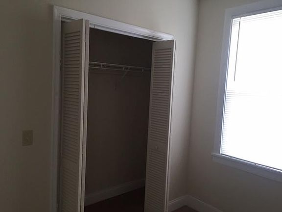 4th image of 403 N Bedford St Unit 1