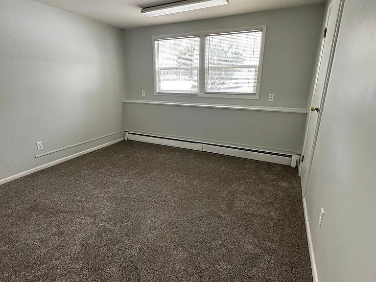 11A S Hollow Rd — Photo 10